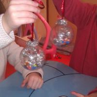 et voilà nos jolies boules de Noël